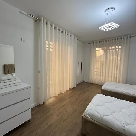 Sam's 3 - * Tirana