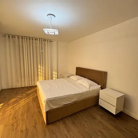 Sam's 3 - * Tirana